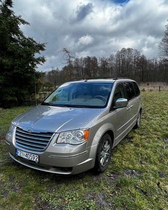 Chrysler Town &amp; Country cena 28000 przebieg: 206568, rok produkcji 2009 z Góra małe 56